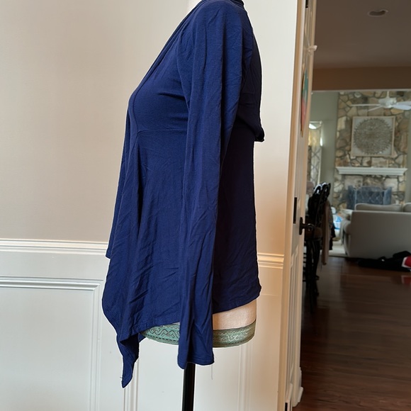 Cardigan - Picture 2 of 3